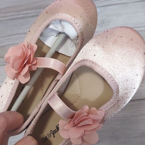 (17-2208) 🔥3/$20🔥  Cat & Jack Gianna Flats Shoes Size 6 - Picture 8 of 10